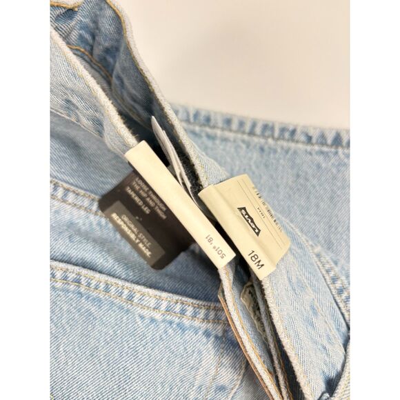 Levi’s Women’s ’81 Jeans Size 18W | High Rise Straight Leg | Light Wash Denim - Picture 3 of 8